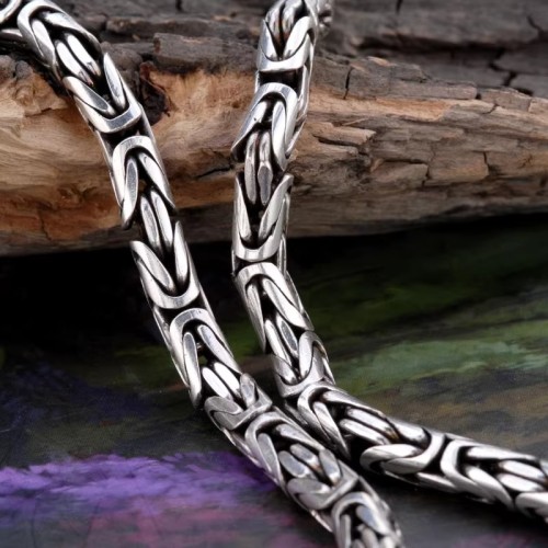 Chain of Valor